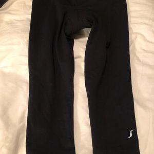 she beest cycling capris